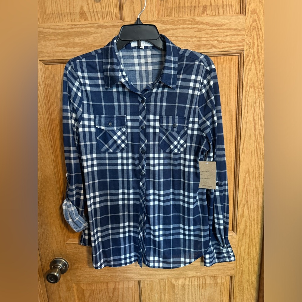 Eden & Olivia button down shirt with zippered back